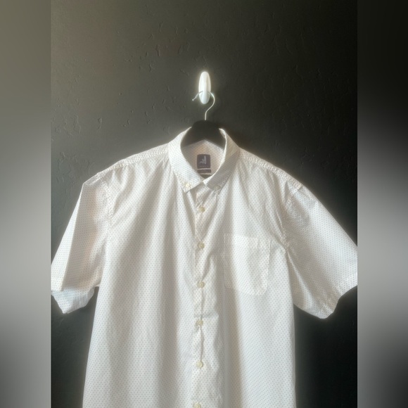 Johnnie O Shirt Mens XL White Red Polka Dot Short Sleeve Button Down
Preppy - Picture 3 of 13
